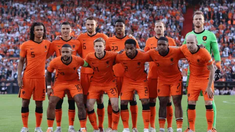 巴列卡诺迎战皇家社会，勒热纳领衔出战，久保建英、苏比门迪同场竞技